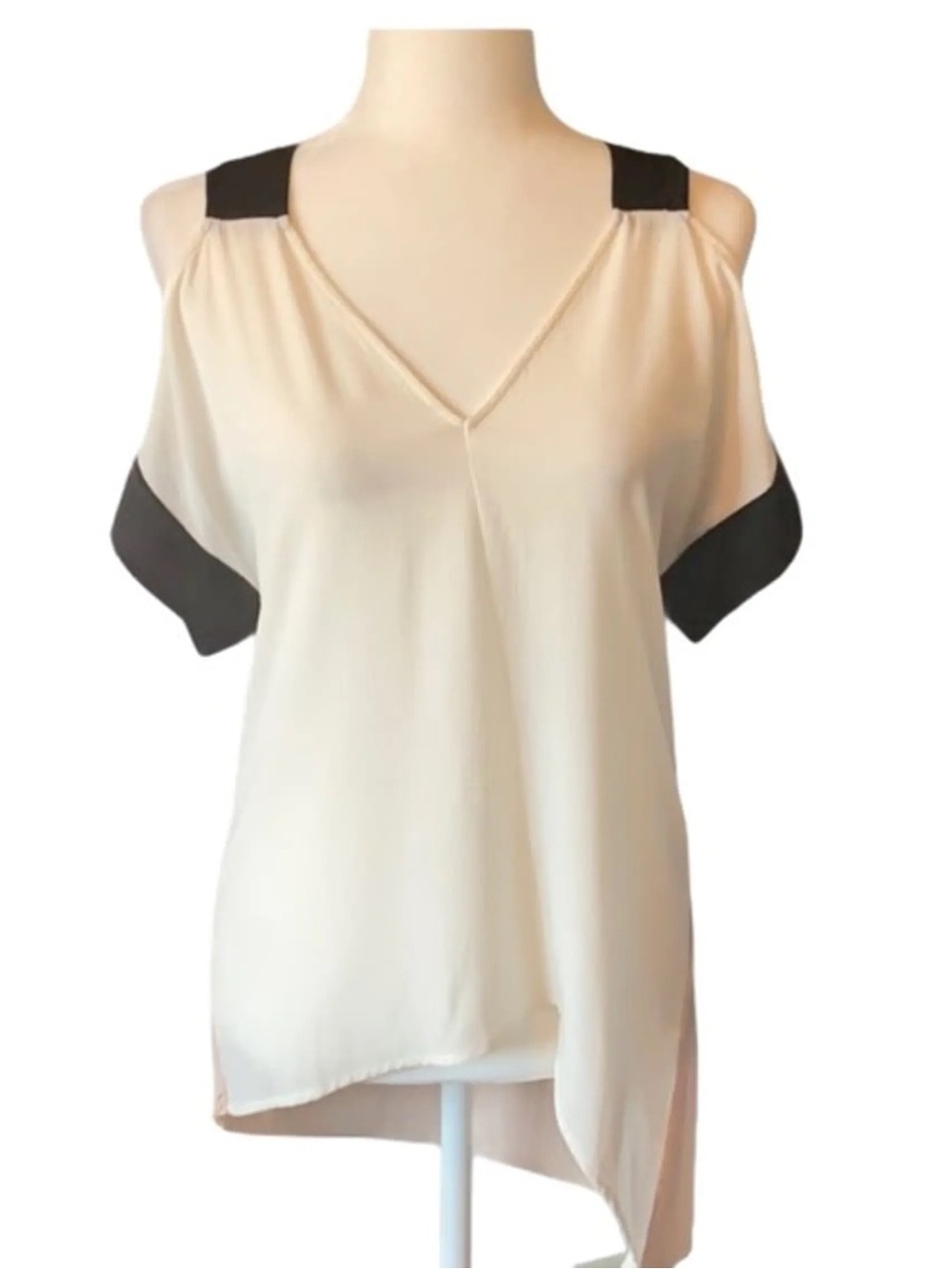 Zara Cream and Black V-Neck Camisole open shoulder size small